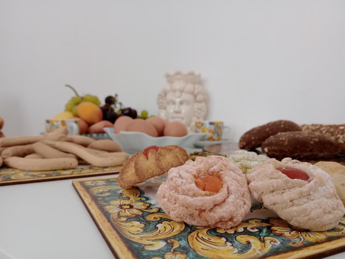 La Valigia Sul Letto Bed & Breakfast Catania Ngoại thất bức ảnh